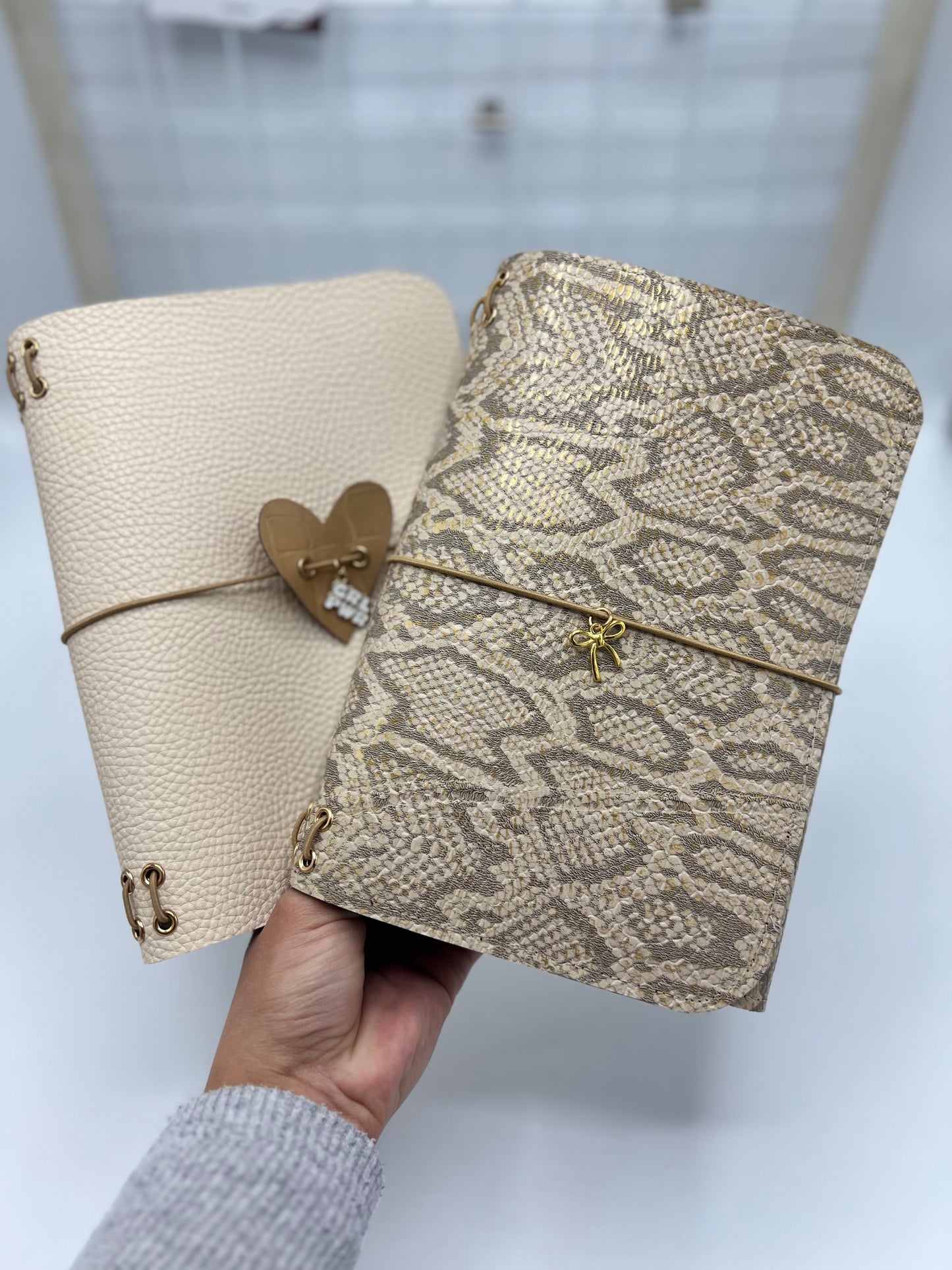 Ivory Pebble | A5 Trifold Leather Refillable Journal