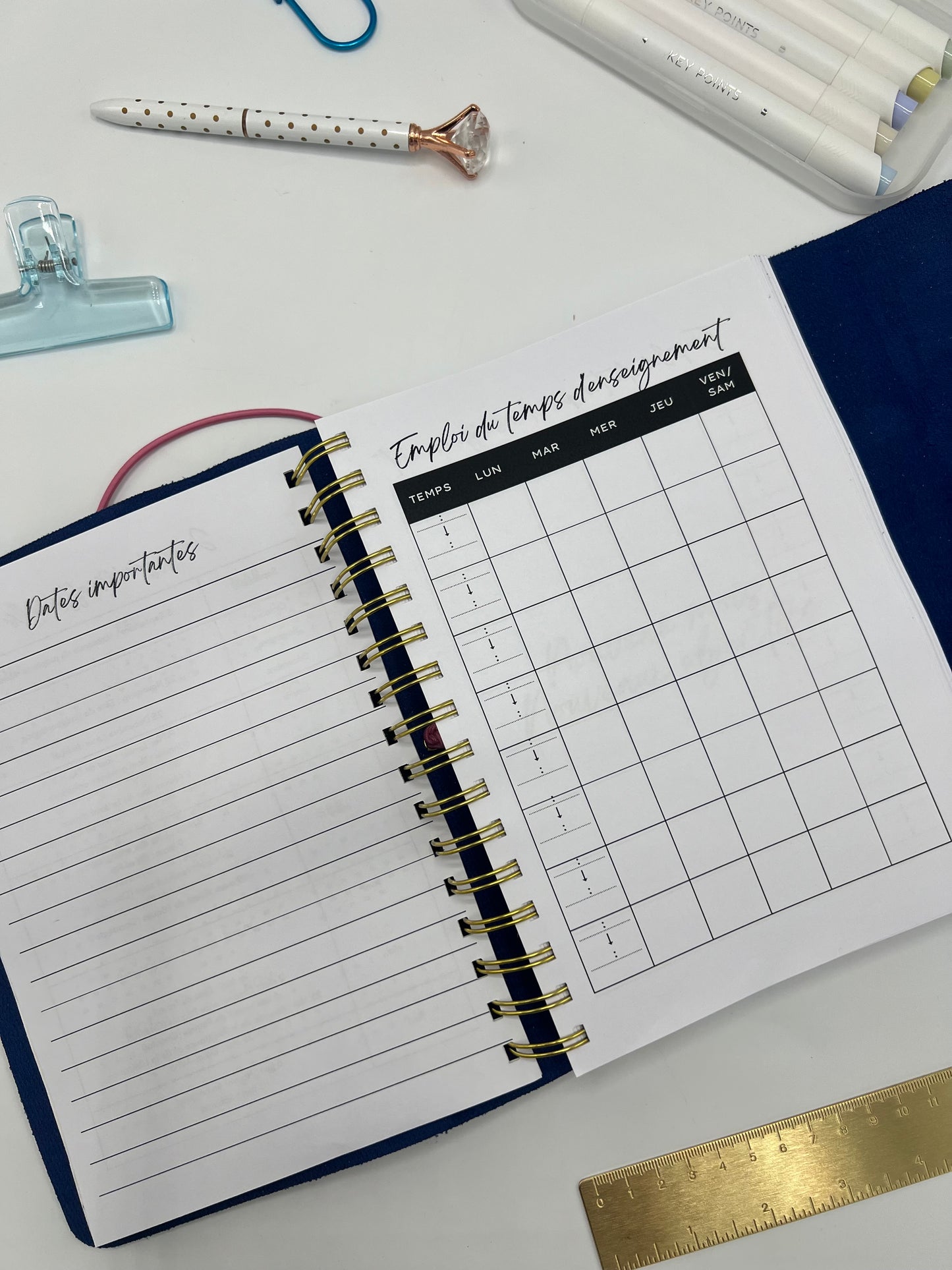 Black Leather Teacher Planner (French)