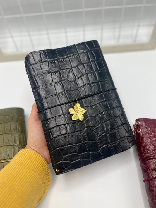 Midnight Croc | A5 Trifold Leather Refillable Journal