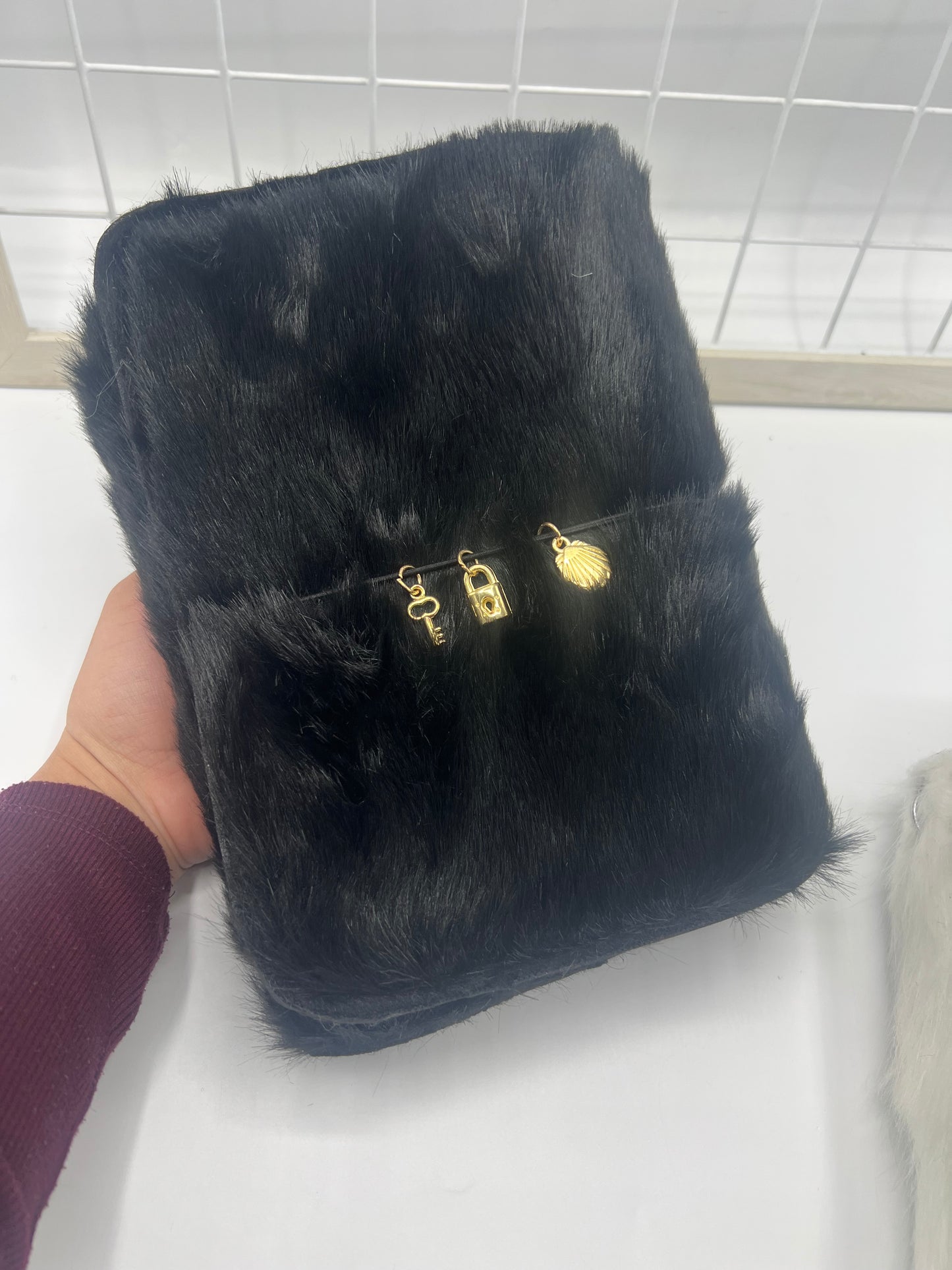 Midnight Fur | A5 Trifold Refillable Journal