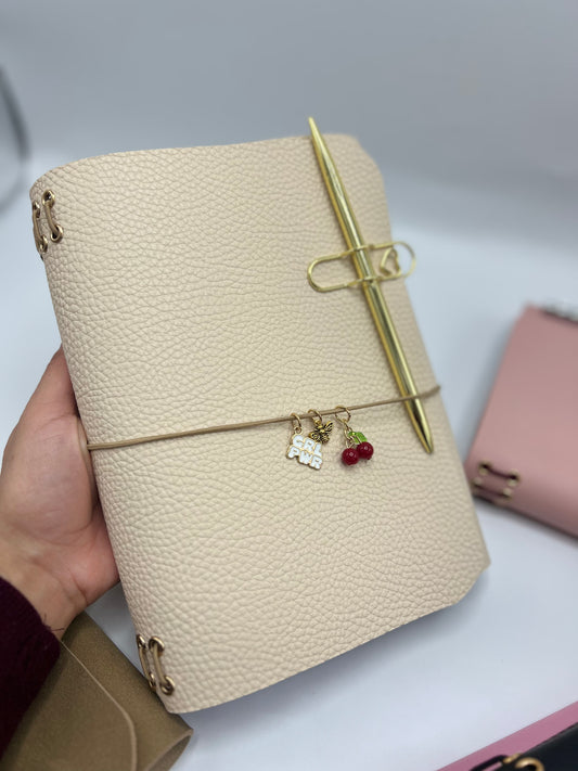 Ivory Pebble | A5 Trifold Leather Refillable Journal